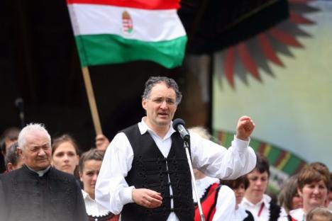 Primarul din Miercurea Ciuc: Cunoaşterea limbii maghiare este obligatorie!